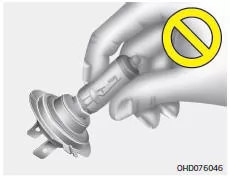 Fiat Panda. Scheinwerferleuchte