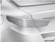 Fiat Panda. Brems- und Heckleuchte (LED-Lampe), Austausch des Leuchtmittels