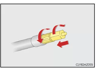 Lexus IS 300h. Notfallreparatur